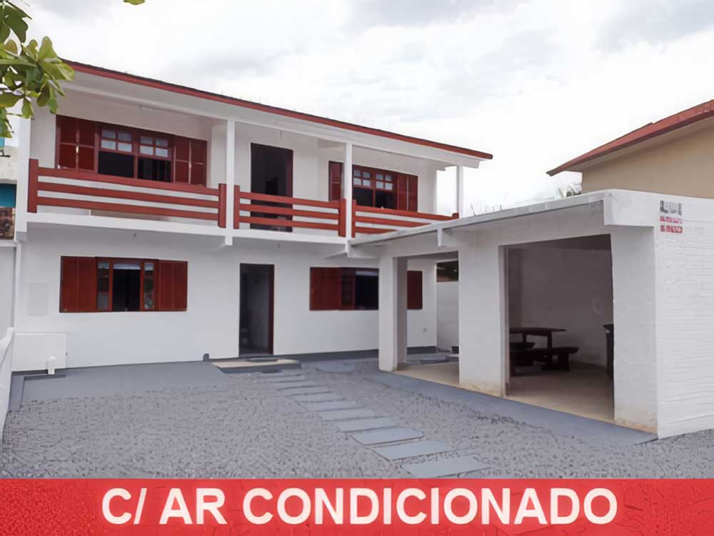 Casa 75 com 04 aptos