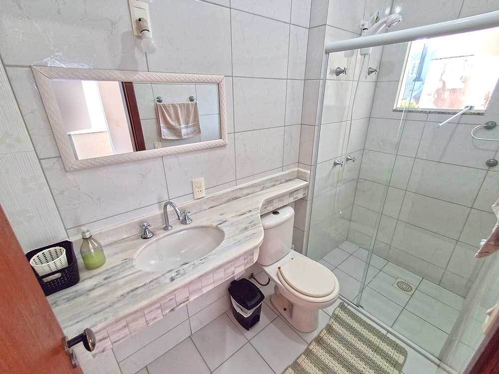 Banheiro (su&iacute;te 02)