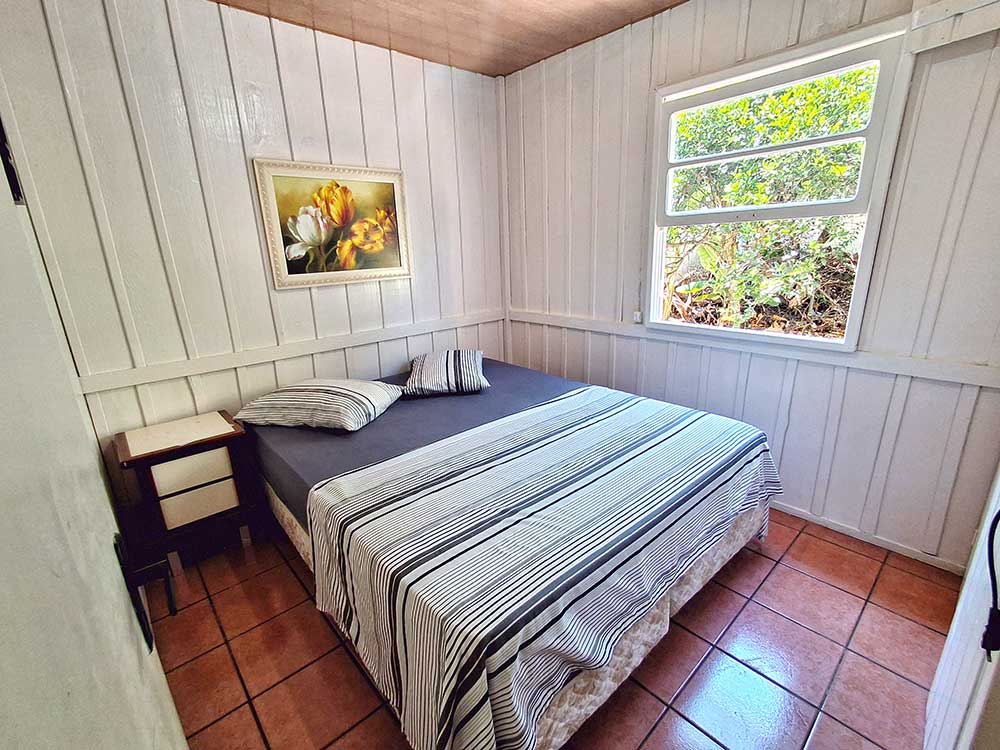 Dormit&oacute;rio 02